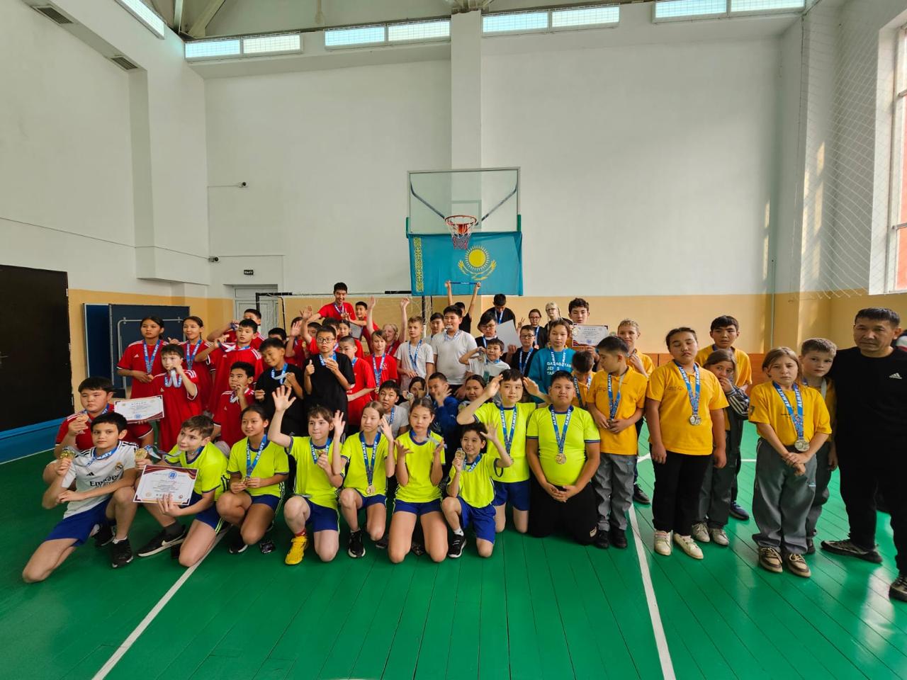 Городские инклюзивные игры по пионерболу