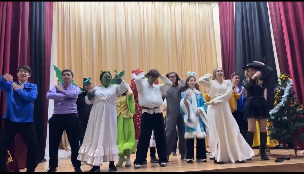 Новогодняя сказка по мотивам «Шрека»